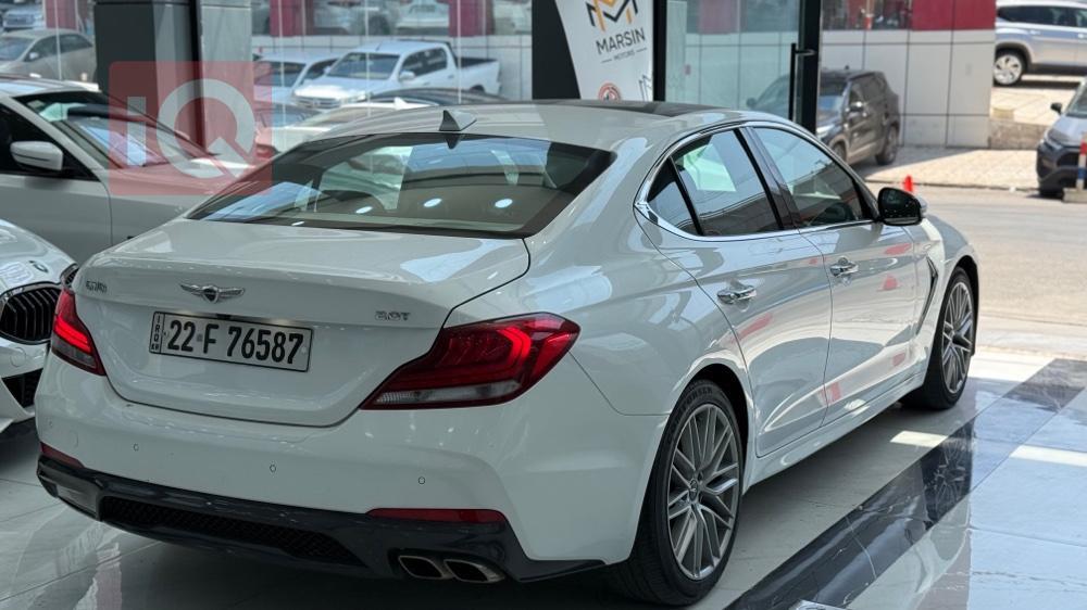 Genesis G70